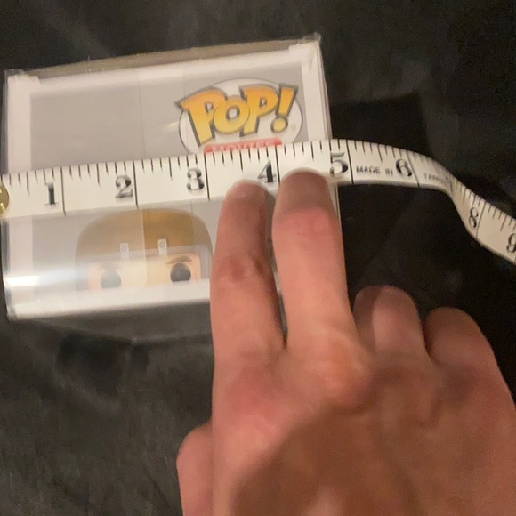 🍾CLOSET CLEAN OUT ACCEPTING ALL REASONABLE OFFERS🍾 - Picture 6 of 8